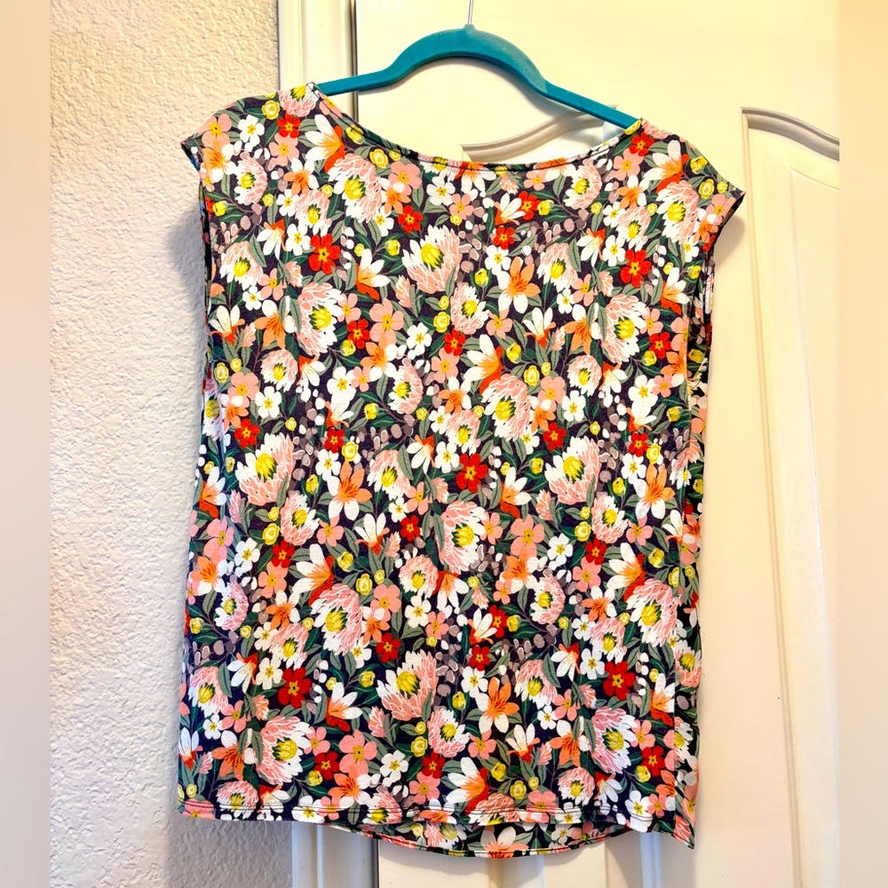 LOFT Foral Top